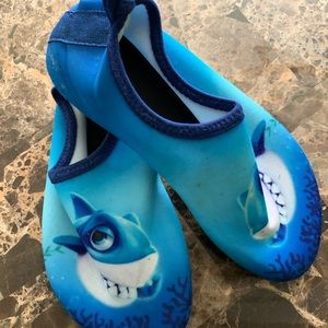 Shark Water Shoes. 🦈 🌊👟